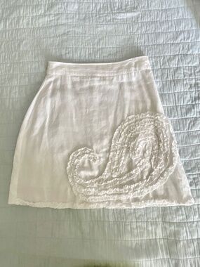 For Cynthia White Linen Skirt PM Petite Medium A-Line Swirl Detail